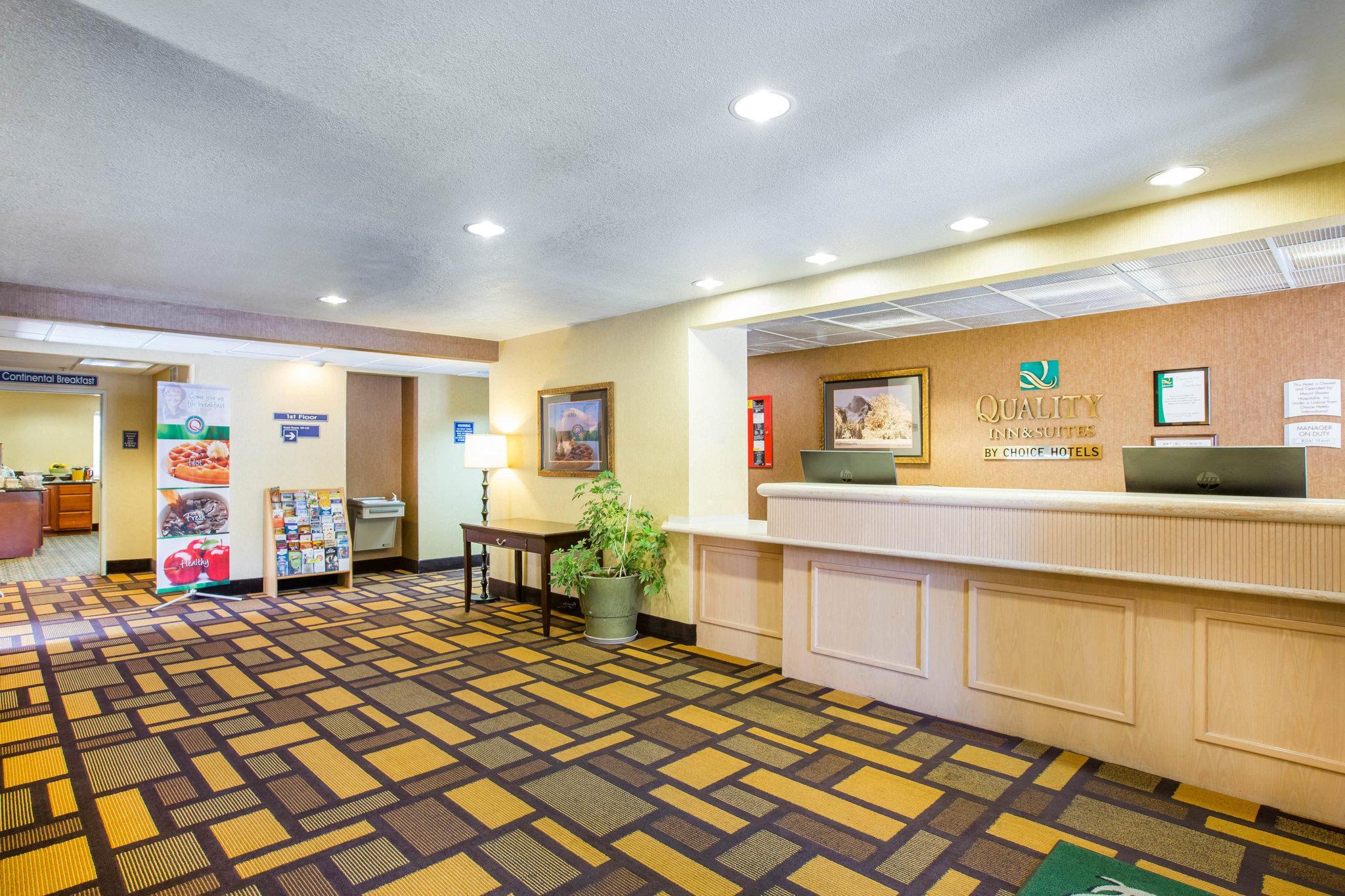 Quality Inn & Suites Уийд Екстериор снимка
